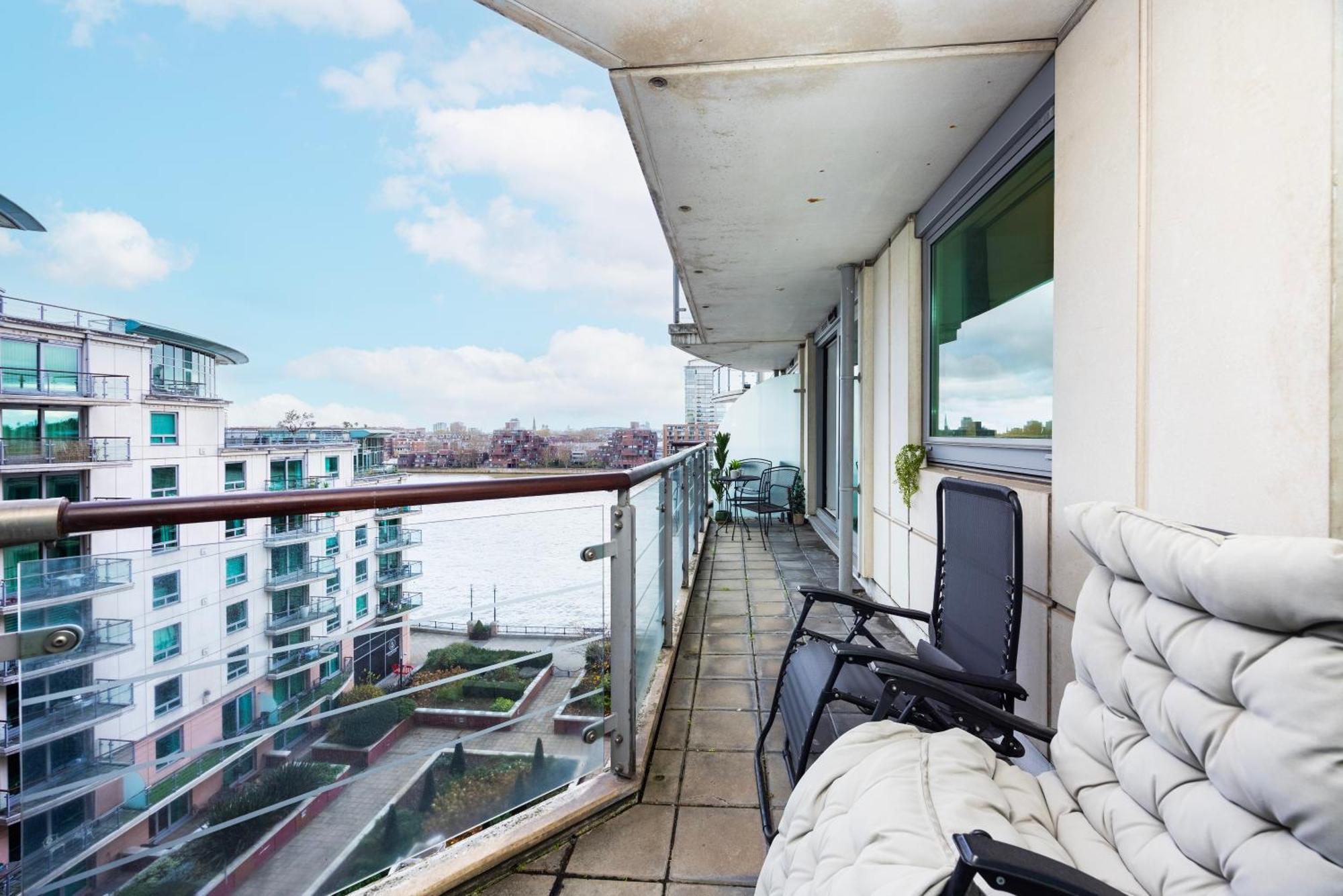Apartamento Welcomestay St Georges Wharf Londres